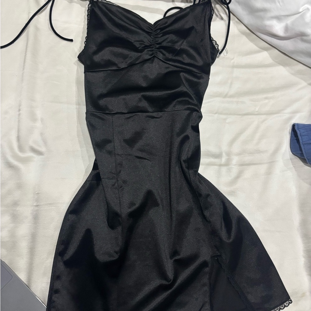 Elegant Black Sleeveless Dress